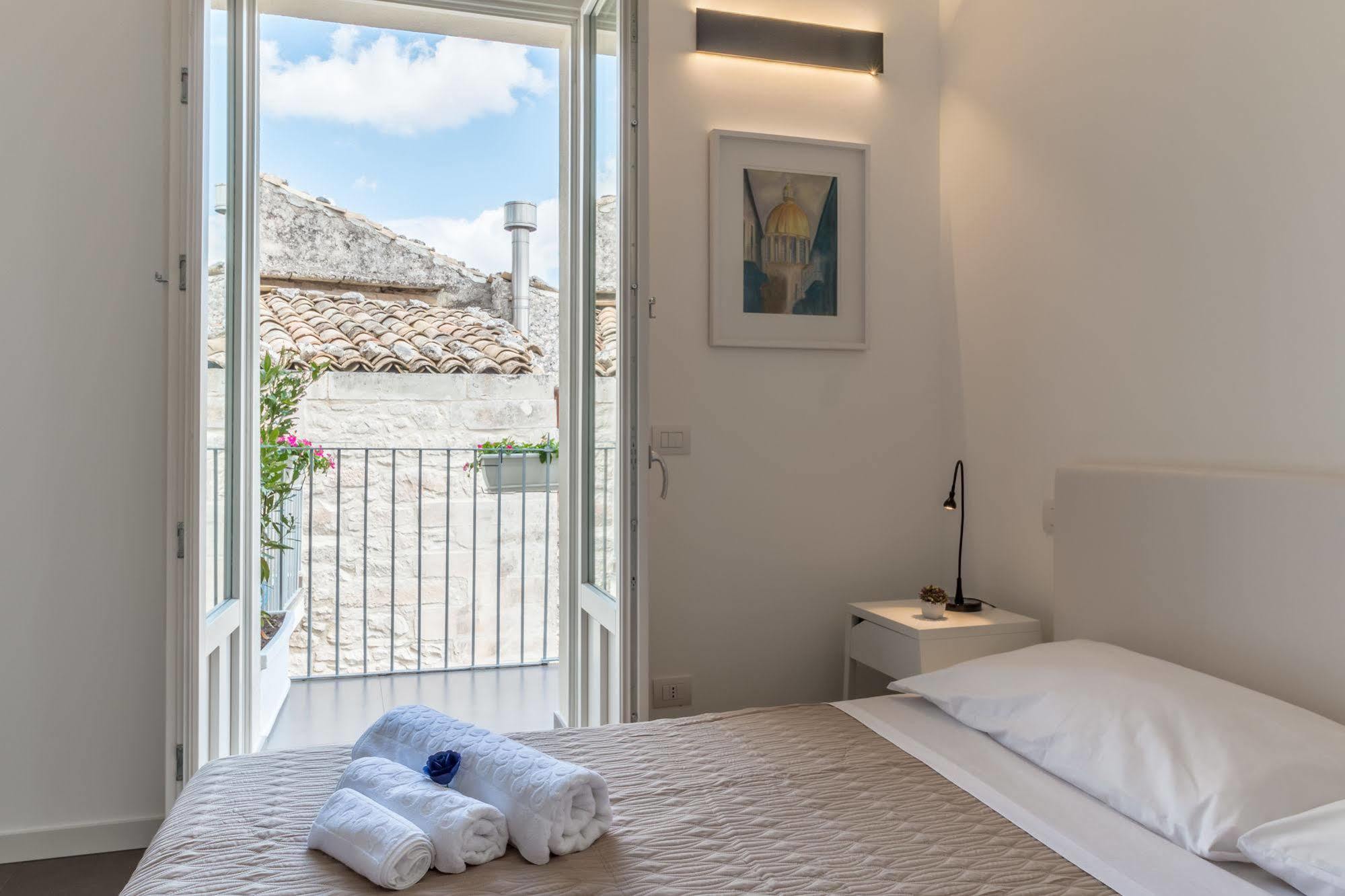 Terrazza Dei Sogni Bed & Breakfast Ragusa Exterior photo
